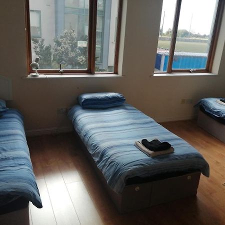 2 Bedroom, 2 Bathroom Apartment 더블린 외부 사진