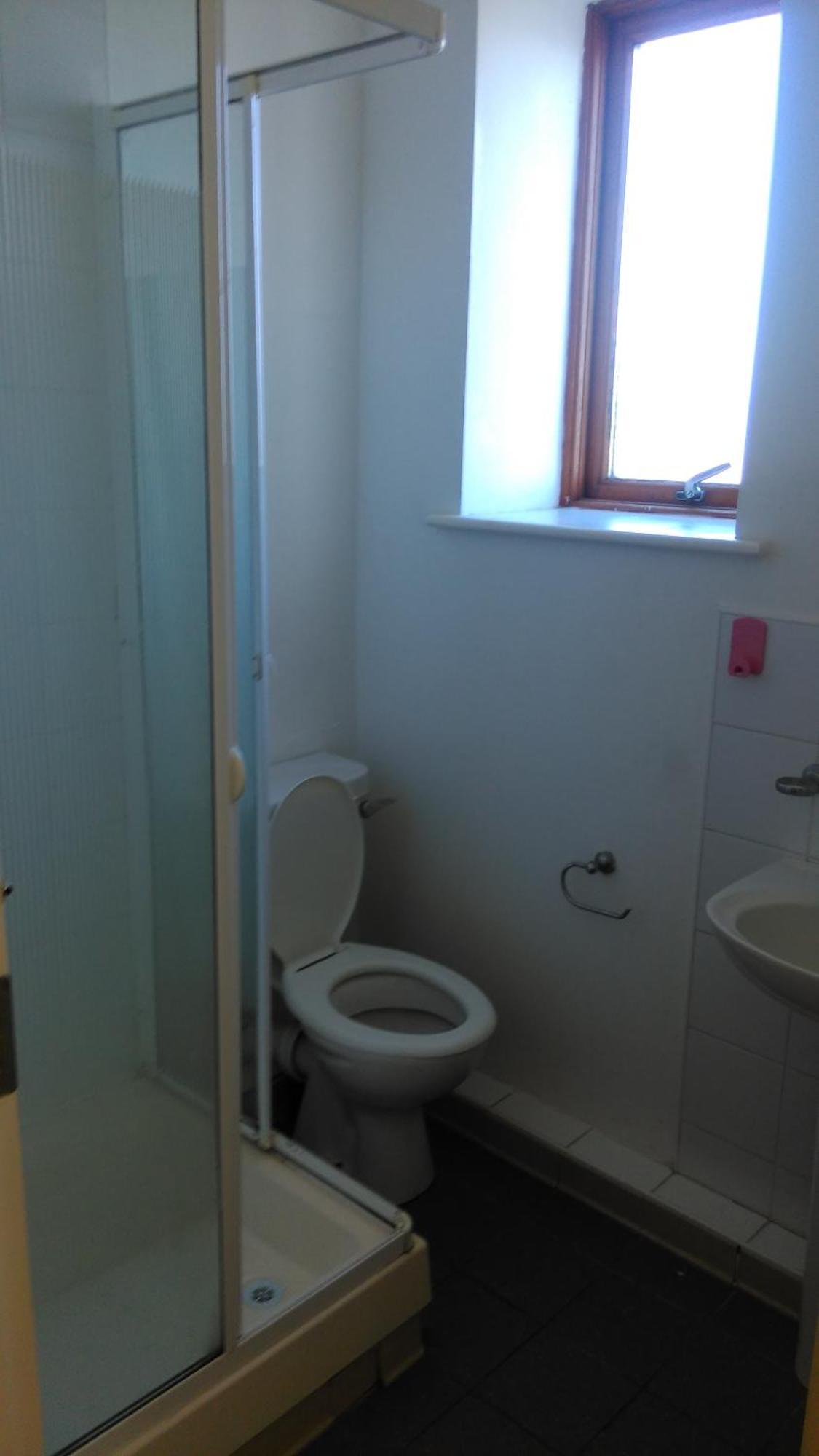2 Bedroom, 2 Bathroom Apartment 더블린 외부 사진